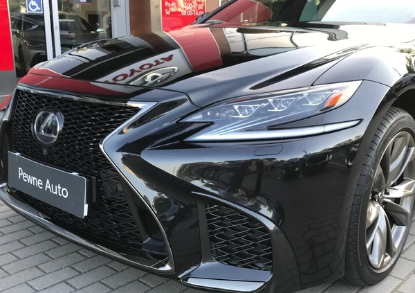 Lexus LS cena 250000 przebieg: 117800, rok produkcji 2017 z Hajnówka małe 742